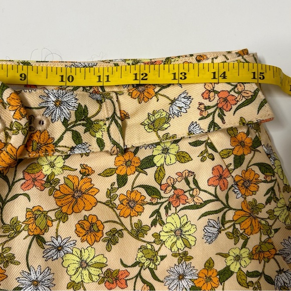 NWT (size 4) Loft Belted Sutton Kick Crop Pants in Floral - Picture 5 of 9